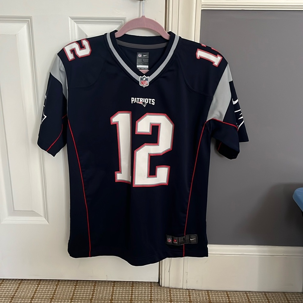Brand: NFL Shop
Size: Kids Large 
Color: Navy Blue